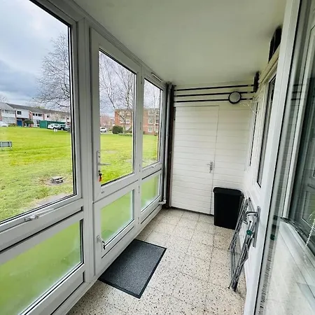 דירה Modern & Secluded In Frenchay בריסטול