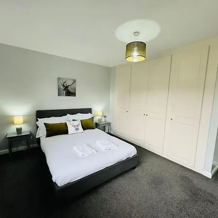 Modern & Secluded In Frenchay * Bristol
