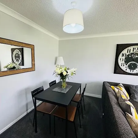 Modern & Secluded In Frenchay Apartment *